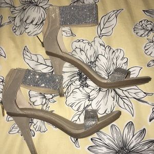 DIAMOND STUDDED HEELS